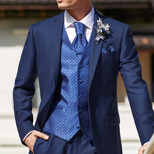 Bräutigam im Boho-Hochzeitsanzug nach Maß